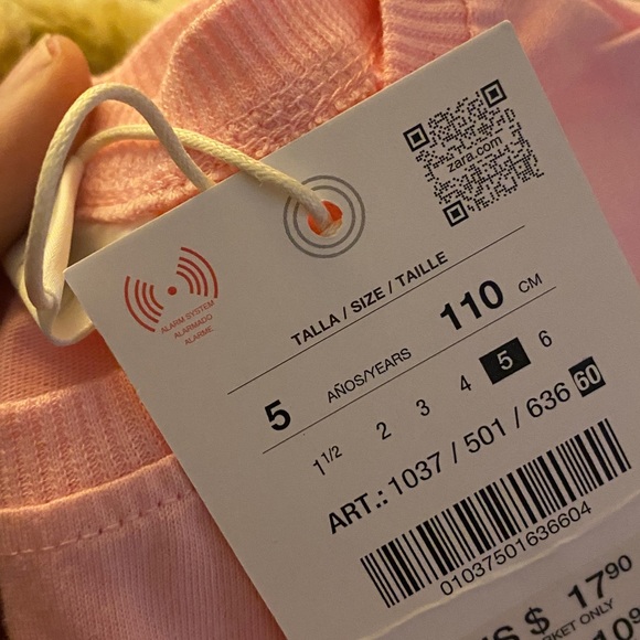 Zara Poplin Heart Appliqué T-shirt NWT - Picture 9 of 9